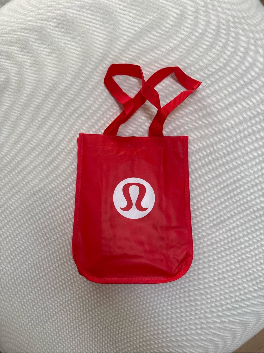 Lululemon small red shopping tote bag